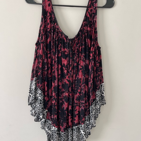 FREE PEOPLE SUPER FLOWY TOP!! - Picture 4 of 4